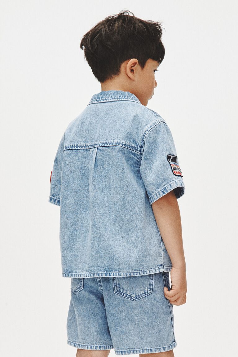 เสื้อเชิ้ตยีนส์แขนสั้น